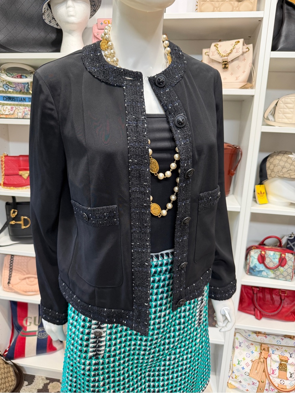 Chanel Classic Black Tweed-Trim Jacket Uniform Women 36